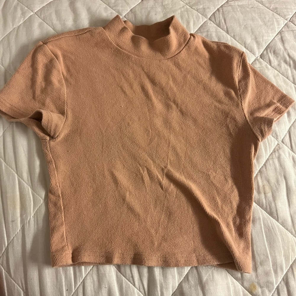 Me to we pacsun xs apricot colored top